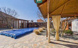 Casa cu potential multiplu in Curtici - Poză 45