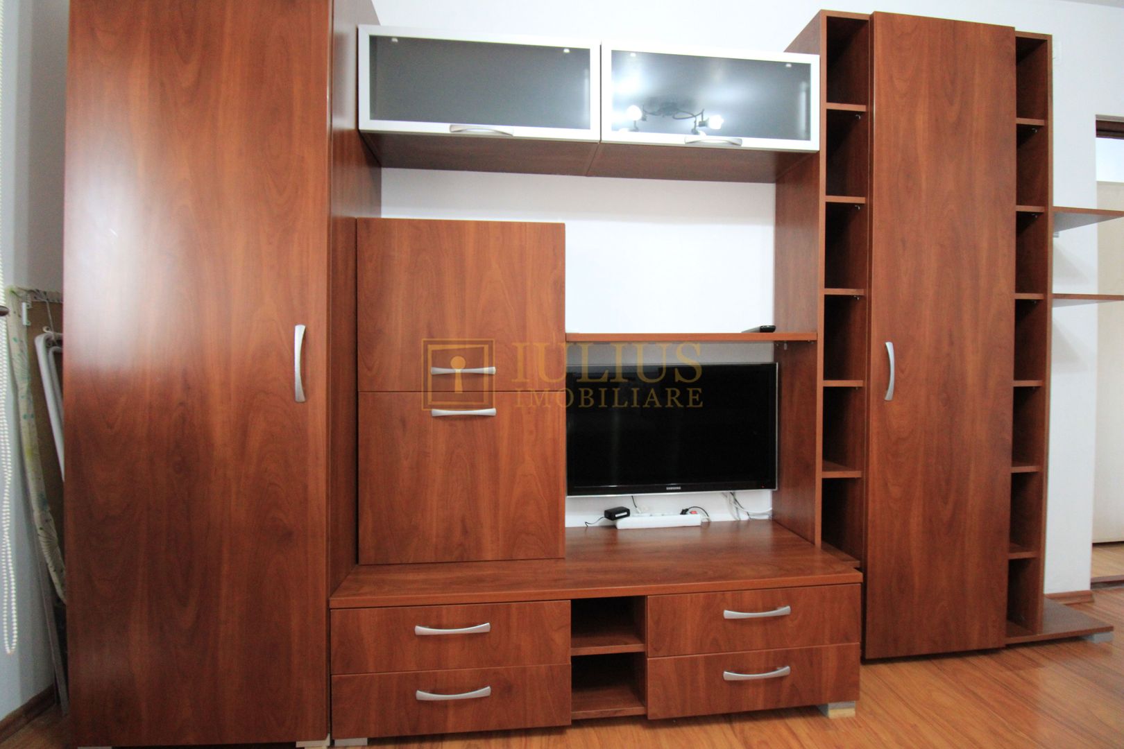 Zona linistita, o camera. - Poză 9