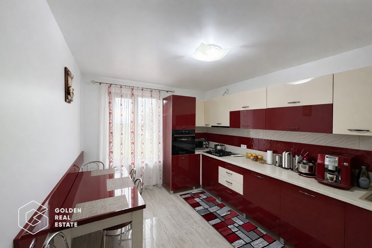 Vila la cheie, 3 camere Mandruloc, 1055mp teren, garaj, la 13 km de Arad - Poză 4