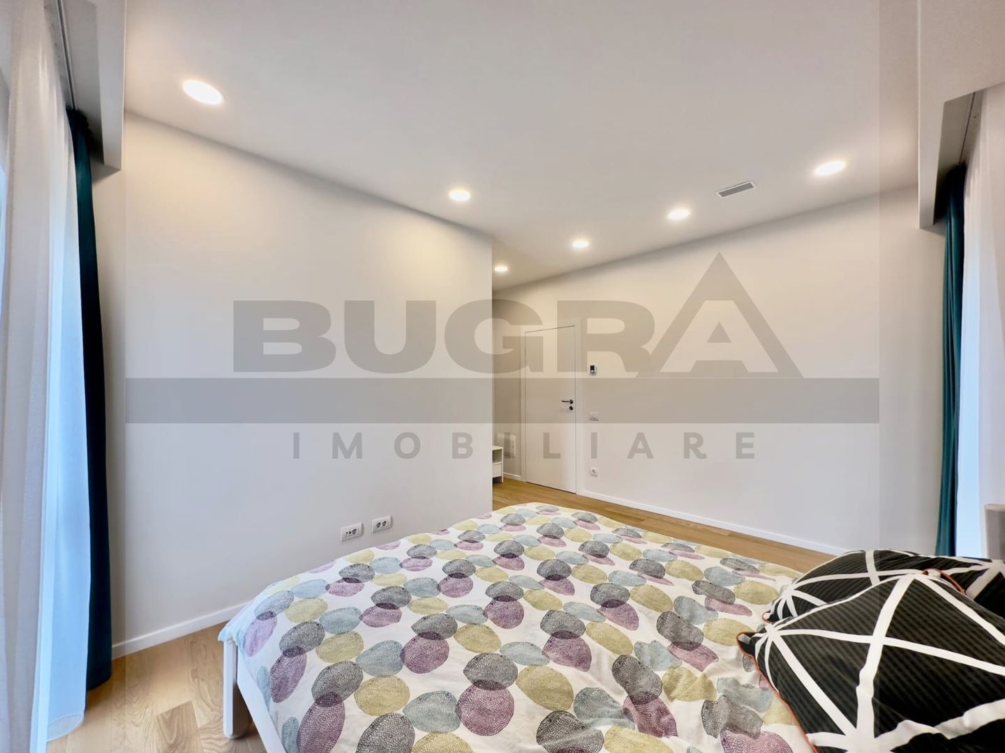 Duplex de 4 camere, 107mp utili, 303mp, zona Exclusivista - Poză 4