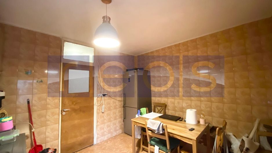 DE VANZARE APARTAMENT SPATIOS 4 CAMERE | 2 BALCOANE | ZONA SEBASTIAN - VULCAN - Poză 10