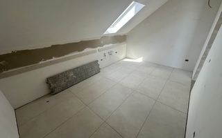 Apartment bloc nou cu lift si loc de parcare inclus - Poză 9