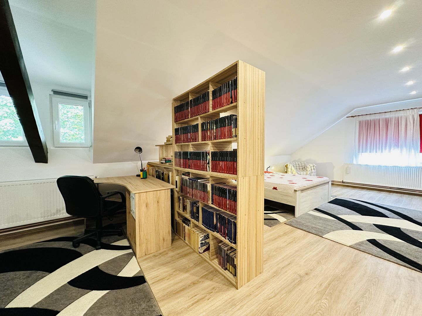 Apartament spatios cu 2 camere, in Vila apartamentata - Take Ionescu - Poză 4