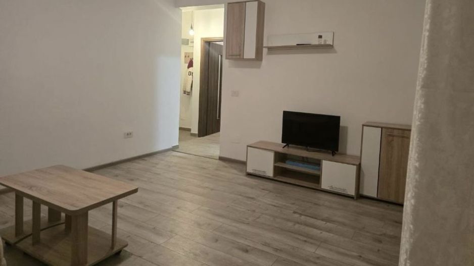 Inchiriere apartament 2 camere - Poză 1
