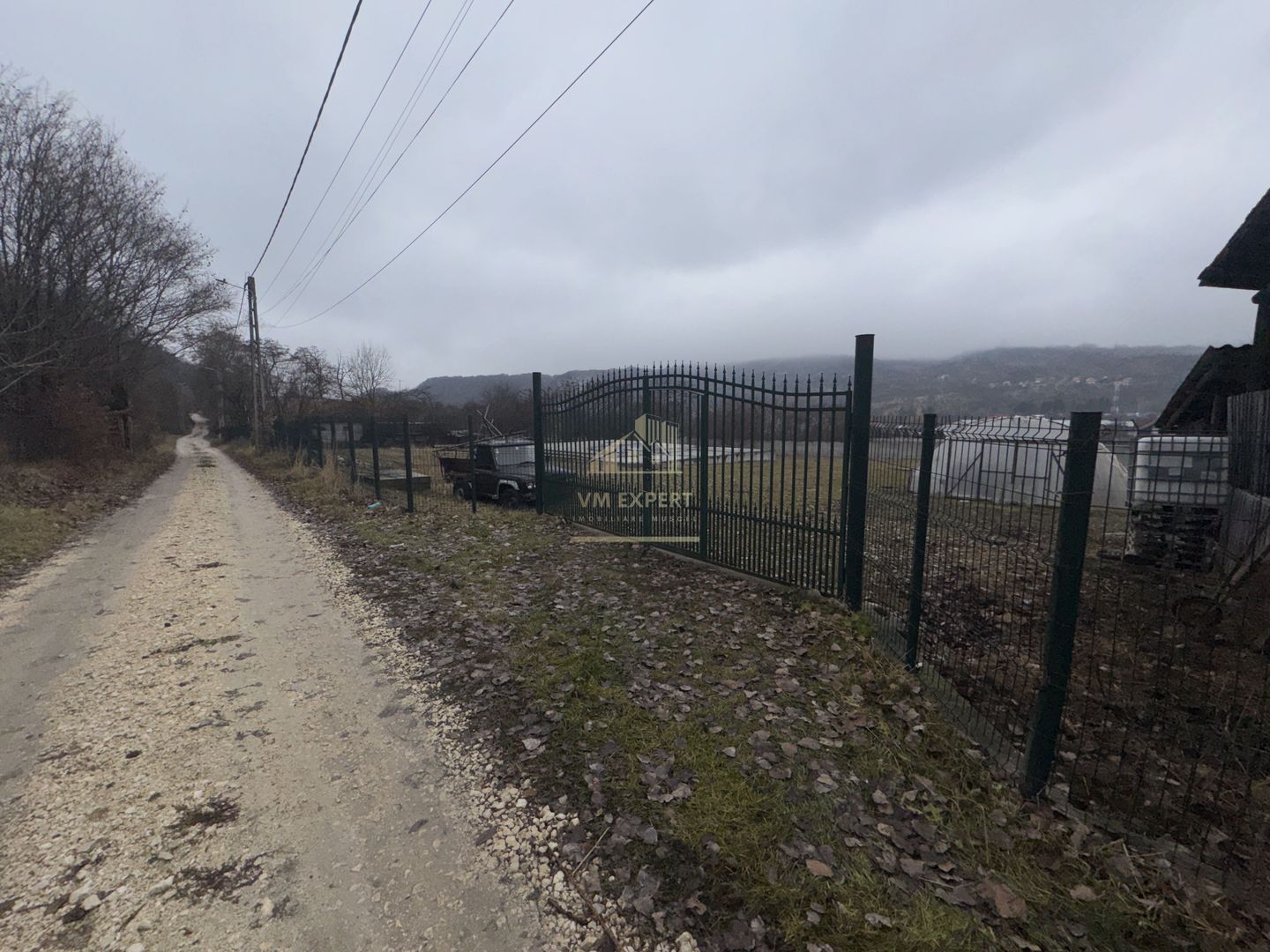 TEREN INTRAVILAN 2200 MP CAMPULUNG ARGES - Poză 3