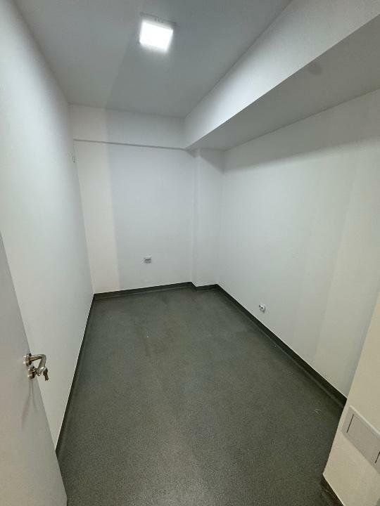 Spaţiu com. Clinica Stomatologică  în faţa staţiei STb S170 - Poză 10