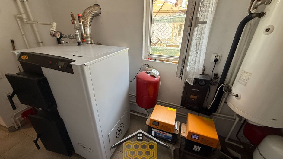 Casa individuala P+ Pod +Beci in sat Robanesti, 10 minute de Craiova - Poză 14