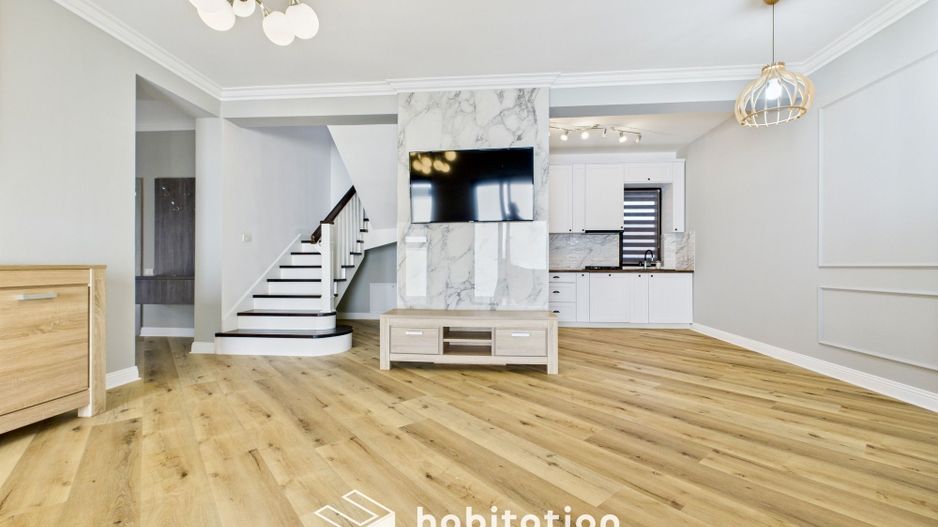 Tur virtual disponibil – duplex modern cu grădină privată și garaj - Poză 1