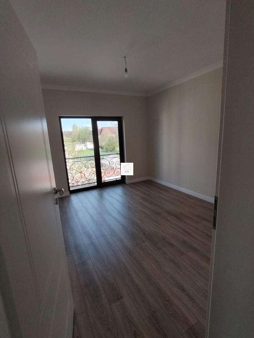 Vila 5 camere Buftea - Poză 11