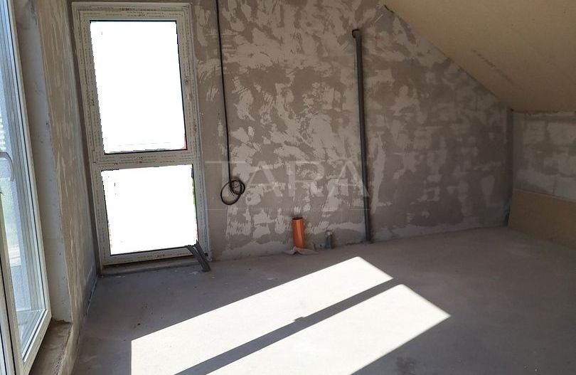 Casa tip duplex de vanzare in cartierul Europa - Poză 10