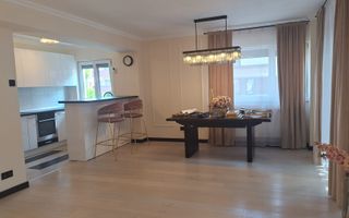 EXCLUSIVITATE – 3 camere în bloc tip vilă, zonă liniștită, Bună Ziua. - Poză 1