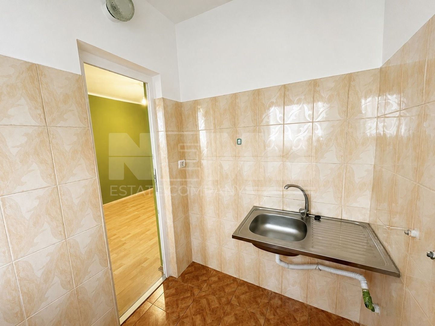 APARTAMENT 1 CAMERA| LOCAȚIE EXCELENTĂ | ETAJ 3 | RADAUTI - Poză 3