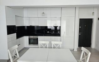 Apartament modern cu 2 camere, 52 mp, parcare, Zona Sub Cetate.