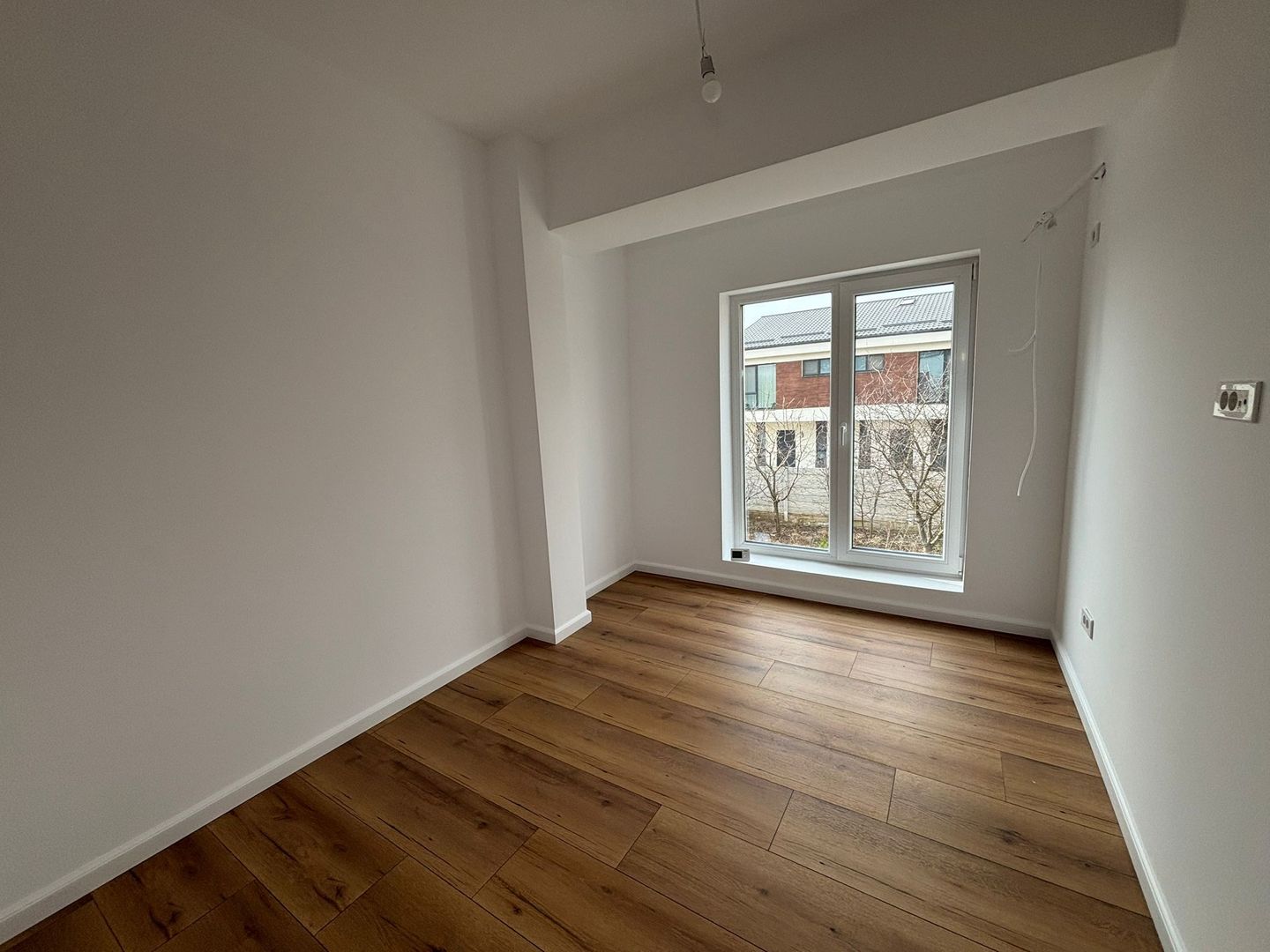 CASA INDIVIDUALA PALLADY,TEREN 110 MP, 5 CAMERE,FINALIZATA,COMISION 0% - Poză 14