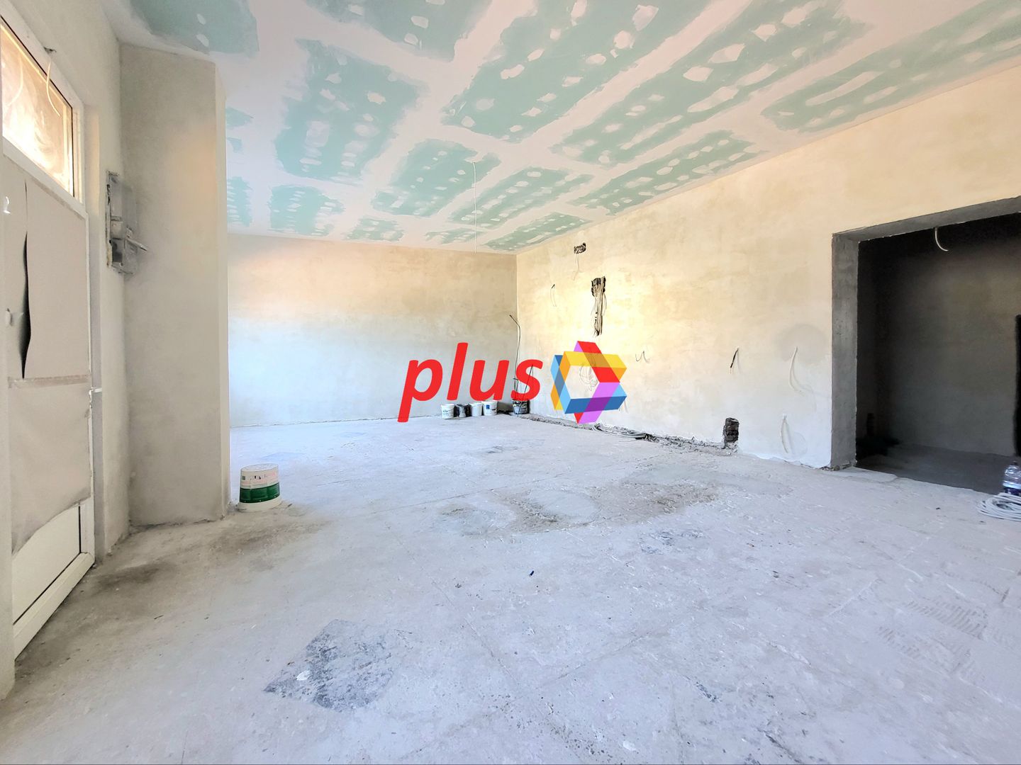 Spatiu cu vad pietonal intens - 65 mp # plus-imo.ro - Poză 3