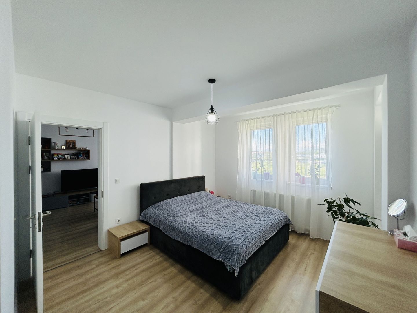 Apartament de vanzare, bloc nou, cu lift, bucatarie separata, dressing - Poză 2