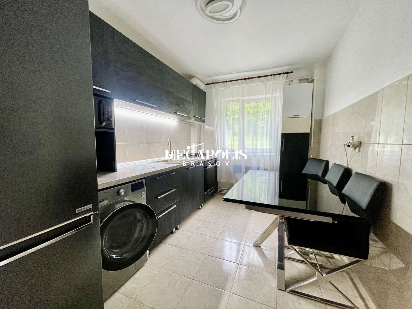 Apartament 2 camere | Decomandat | 2 locuri de parcare - Poză 1