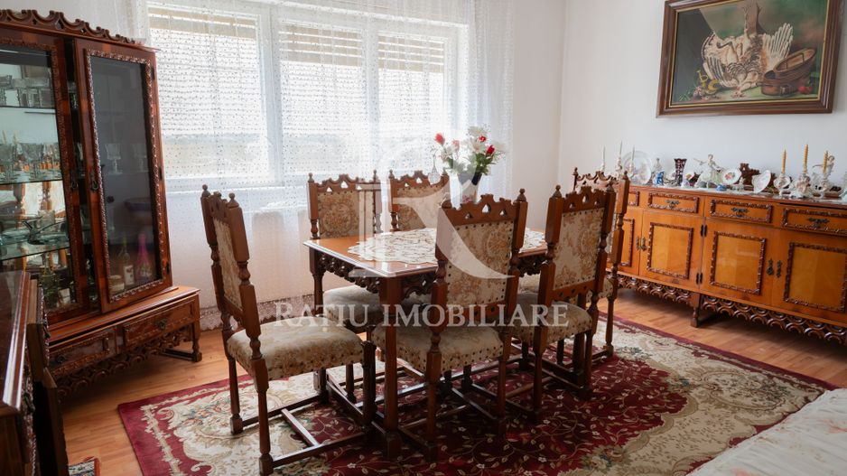 Apartament de colecție în centrul Marghitei | 4 camere | Garaj inclus - Poză 1