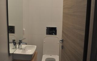 Apartament 3 camere decomandat de inchiriat in zona Unirii - Poză 9