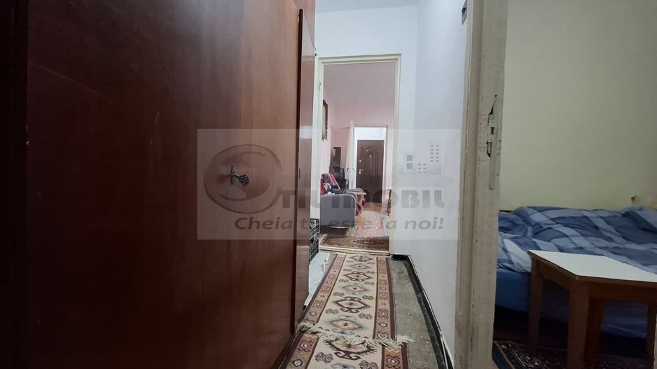 Apartament 3 camere Dacia, etaj 3, fara risc, pe mijloc - Poză 11