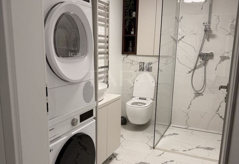 Apartament modern cu 4 camere într-o zonă liniștită aproape de Centru. - Poză 8