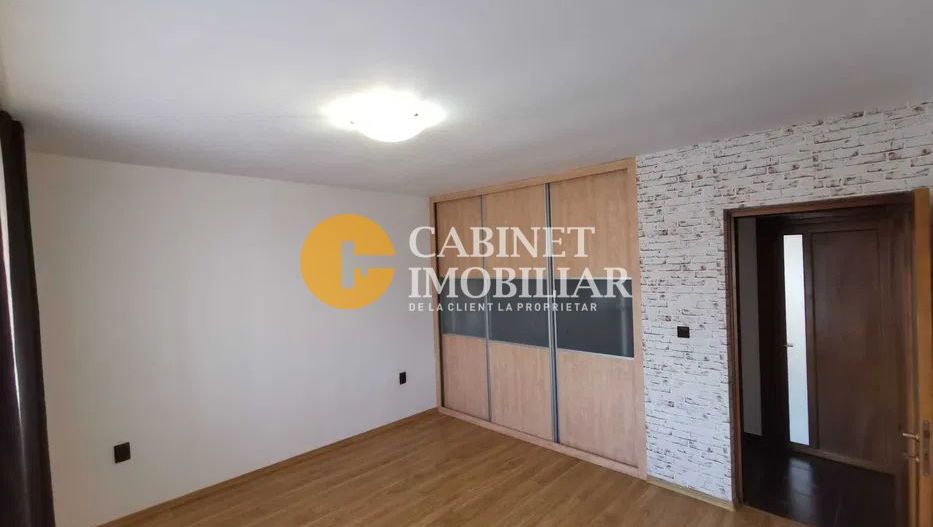 VISANI - 3 CAMERE DECOMANDAT - ETAJUL 1  + 2 LOCURI PARCARE - Poză 4