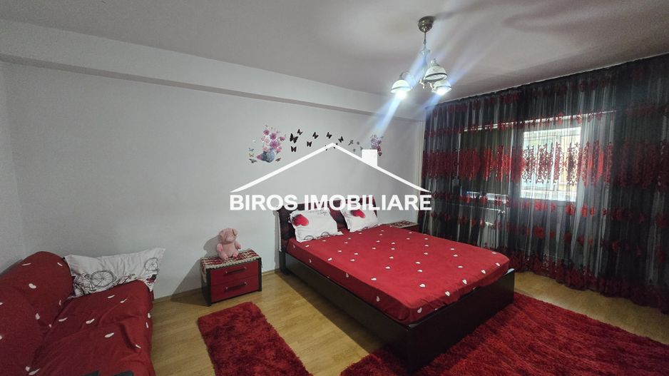 Garsonieră 50 mp – Piata Mare | Etaj 1 | Centrală proprie - Poză 1