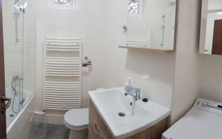 Apartament cu 4 camere, 75mp, Zona Semicentrala - Poză 9