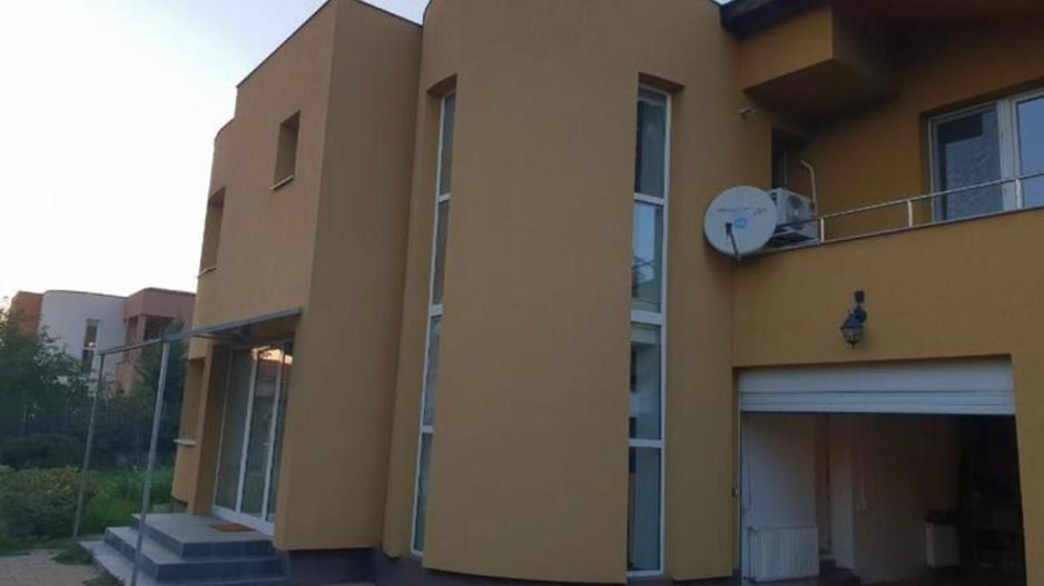 Vilă elegantă și spațioasă – Pipera, Str. Ștefan cel Mare – 1.999 € - Poză 16