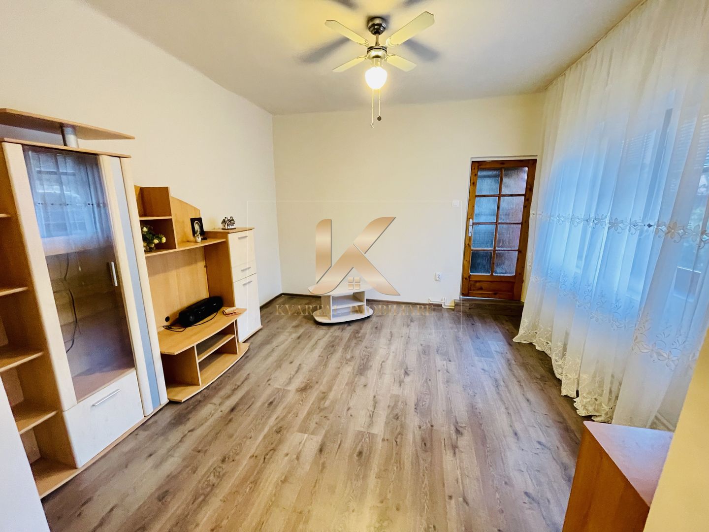 Casa 3 camere , 74 mp , loc de parcare Zona Ultracentrală! Negociabil - Poză 3