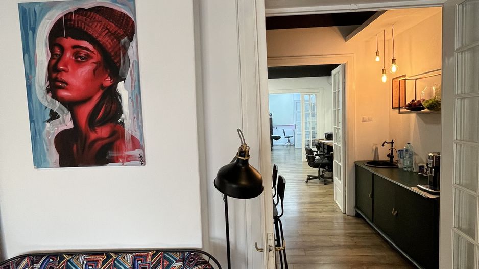 De vanzare Spatiu Birou/Apartament zona Romana Intrare Separata sect 1 - Poză 10