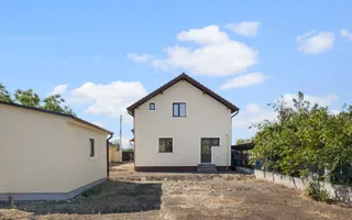 Eleganta, Confortul, Calitatea, liniste Vila P+M Garaj Pecica Arad - Poză 21
