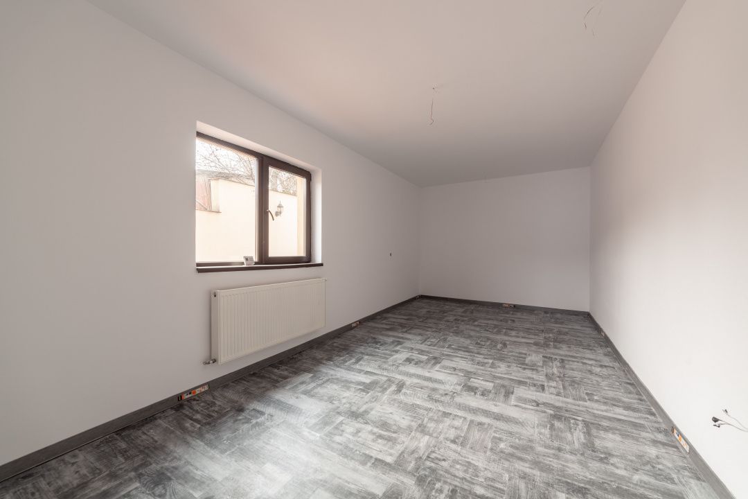 Casă spațioasă P+1+M – Izvorani, Ștefănești | Ideală pentru 2 familii! - Poză 10