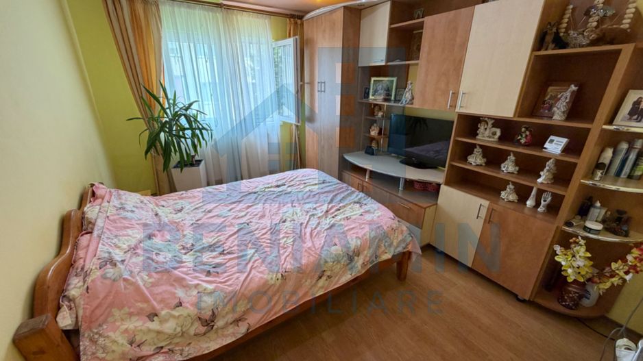 Apartament-3-Camere-Decomandat-56mp-Utili-Balcon-Etaj 3-Astra - Poză 4