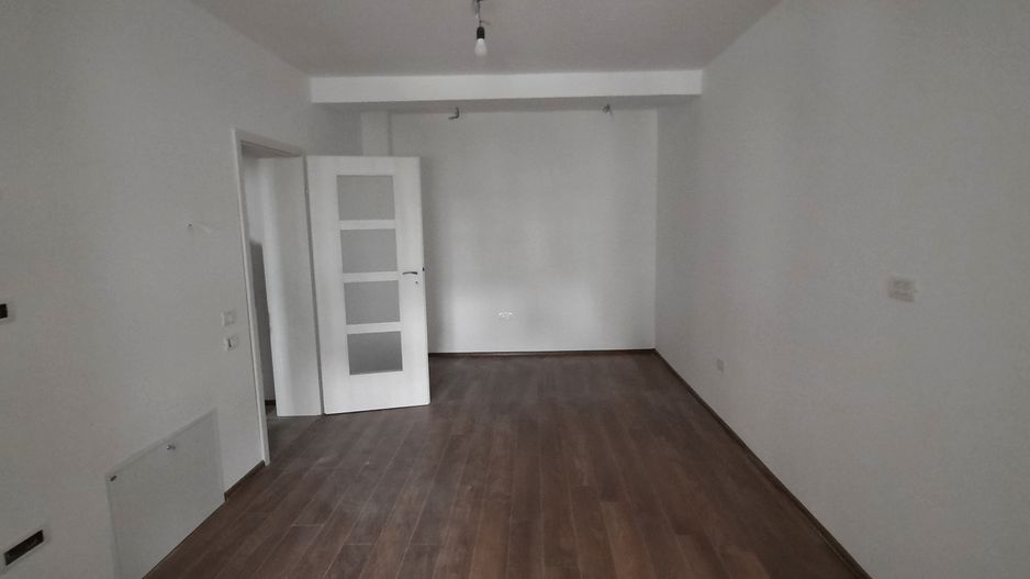 Apartament cu 6 camere si 4 locuri de parcare - Kaufland - Poză 12