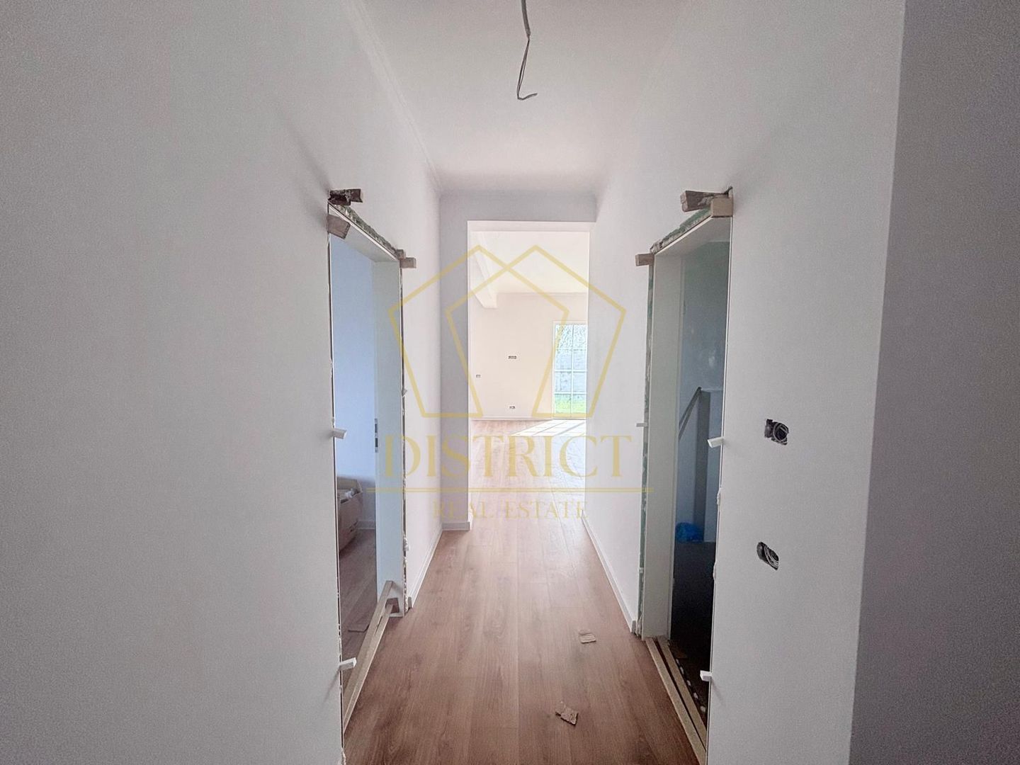 COM 0% Duplex despartit cu 5 camere | Giarmata Mare - Poză 12