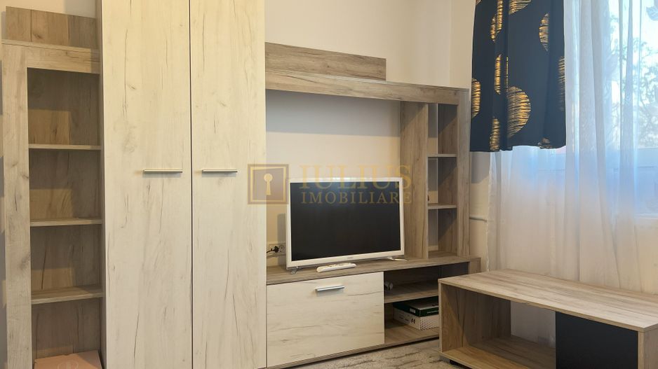 Garsoniera in zona UMT, amenajata modern. - Poză 4