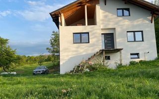 Casă/pensiune spațioasă în Berchez, Maramureș! - Poză 9