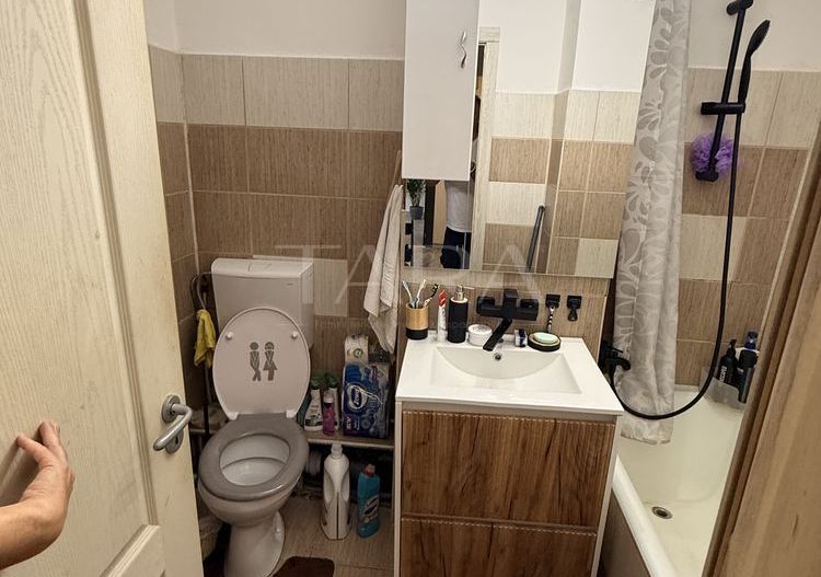 Apartament 2 camere decomandat, parcare, Grigorescu – etaj intermediar - Poză 8