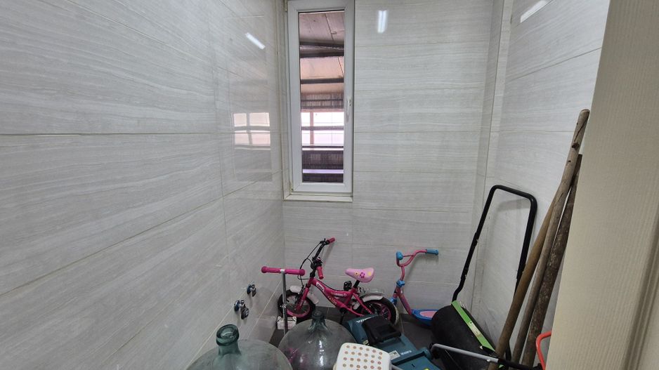 Spatiu comercial 109,54 + 2 locuri de parcare - Varteju - Poză 16