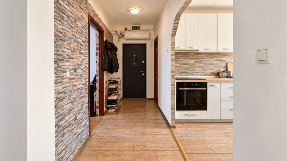 Apartament cu 3 camere, Decebal - Poză 2