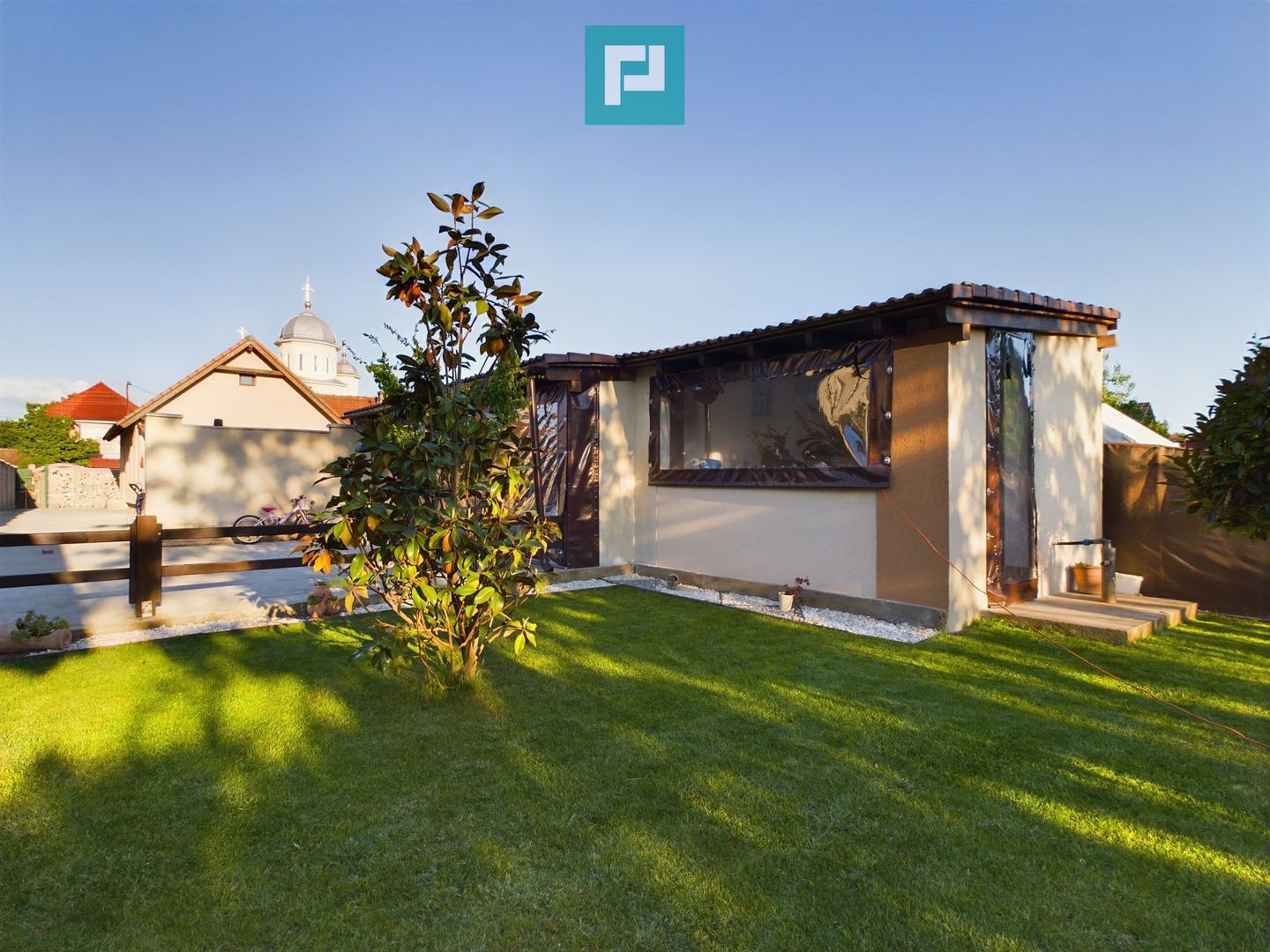 Vilă cu mansardă în Bujac - Poză 32