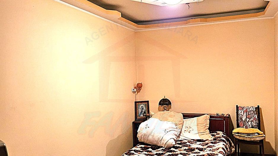 56.ooo Euro negociabil, 55 mp, 2 camere, etaj 4 din 5, liber, zona I.R - Poză 8