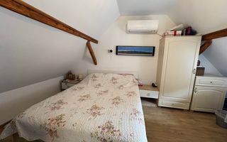 Casă de vânzare în Cisnădioara – 2 apartamente complet echipate - Poză 6