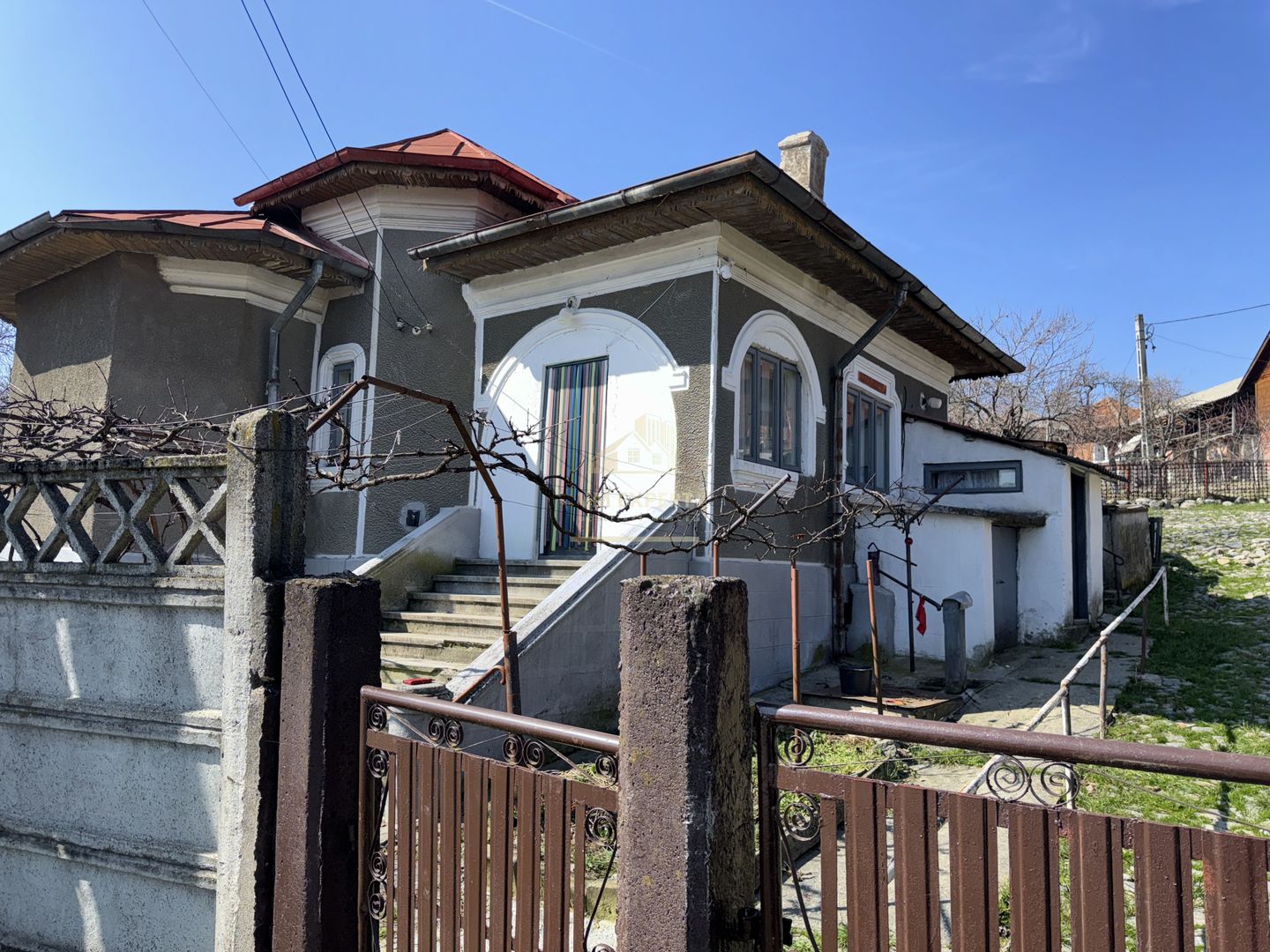 CASA 3 CAMERE+ANEXA 2 CAMERE GARAJ TEREN 2430MP BEREVOIESTI ARGES - Poză 2