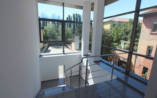 Birouri luxoase in zona centrala - Poză 15