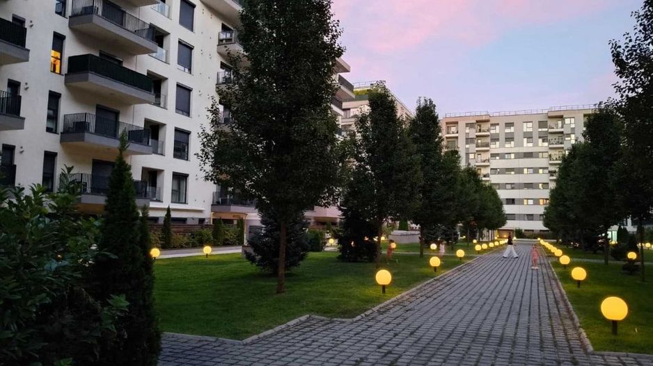 AP. 2 CAMERE ARCADIA, LOC PARCARE SUBTERAN, MOBILAT LUX, METROU 10 MIN - Poză 3