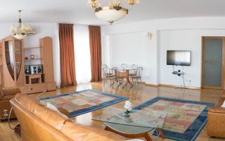 APARTAMENT CU 4 CAMERE LA INCHIRIERE LANGA PARCUL VERDI - Poză 8