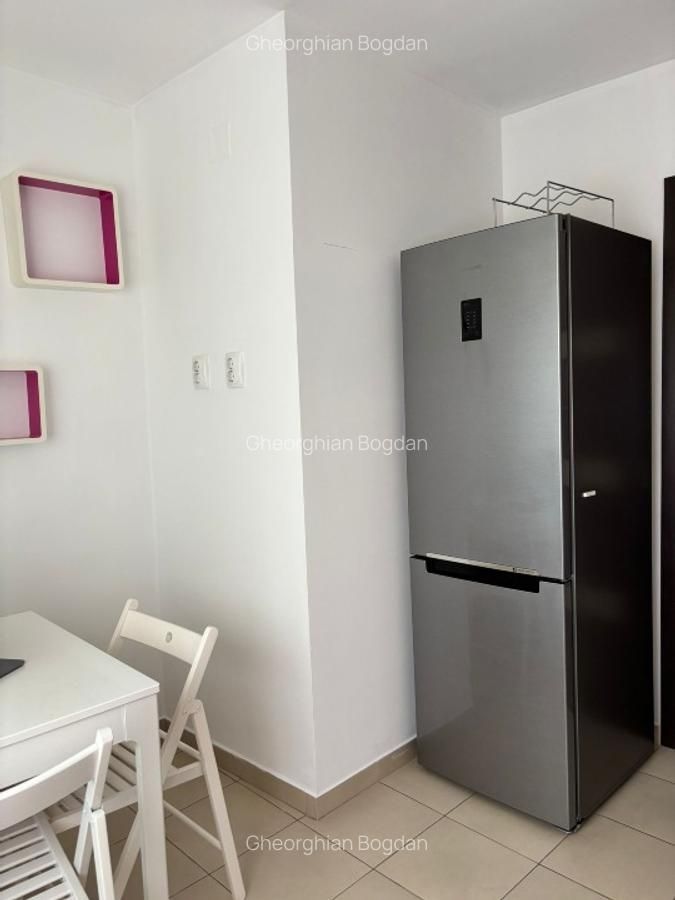 Apartament 3 camere de închiriat in zona Colentina cu centrală proprie - Poză 2