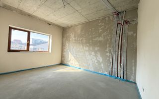 Duplex  cu suprafata utila generosa, pe o strada linistita! - Poză 13